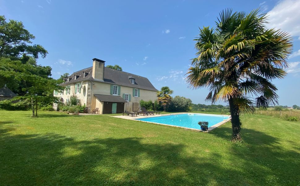 French property for sale - FCH1133